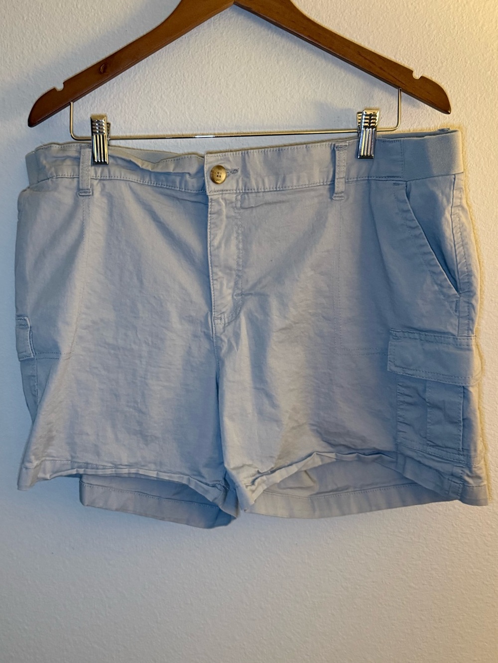 Lee Light Gray Women’s Cargo Shorts
